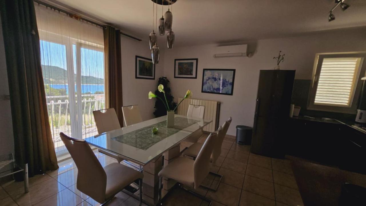 Apartment House Berry Primošten Екстериор снимка